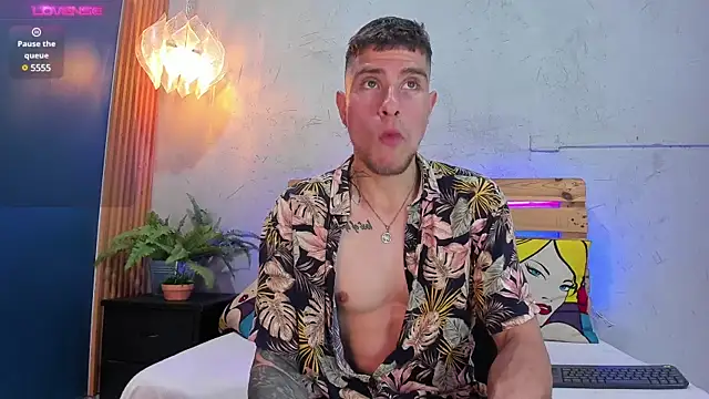 french sexx online show from 8, 2, 2025