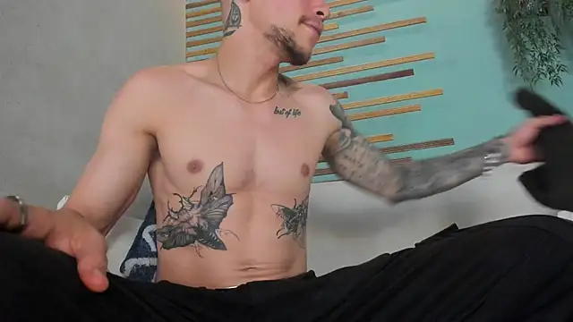 french sexx online show from 5, 3, 2026