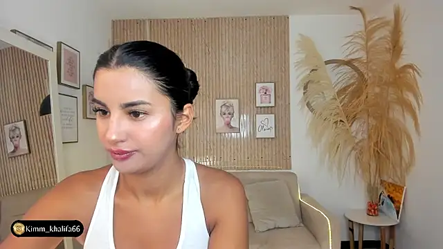 Kimm khalifa online show from 31, 1, 2025