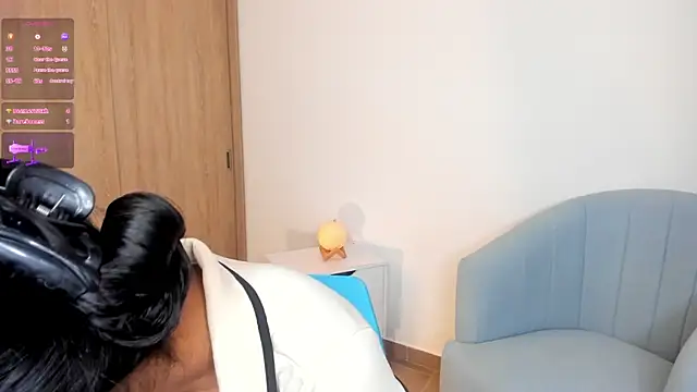 Kimm khalifa online show from 17, 3, 2025