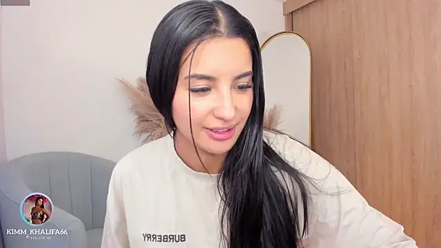 Kimm khalifa online show from 22, 10, 2025