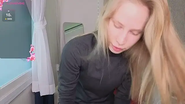 Elis Fox online show from 12, 2, 2026