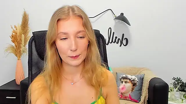 Snapshot of LolaWilsons chatting on 17, 1, 2025 LolaWilsons online show from 17, 1, 2025