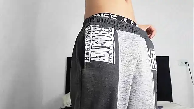 MarcoAlexLatino online show from 24, 1, 2025