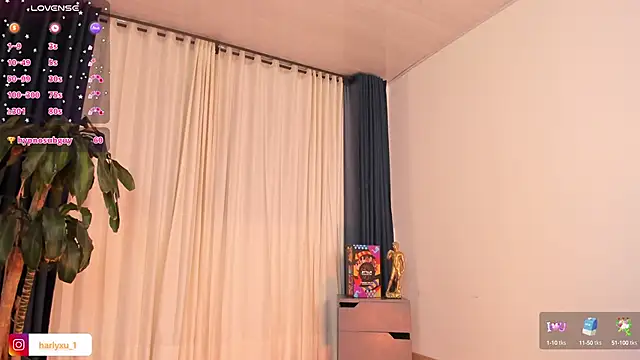 Harlyxu online show from 25, 1, 2025