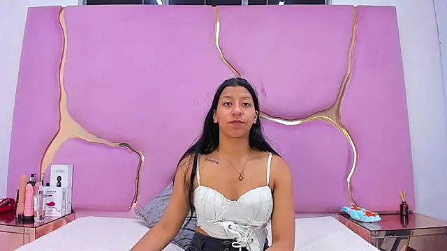 VaneLin18 online show from 22, 9, 2025