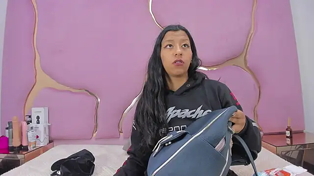 VaneLin18 online show from 30, 9, 2025