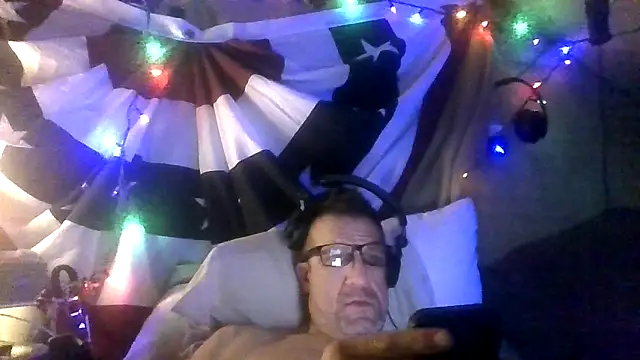 Snapshot of Manwhorxxlcock chatting on 22, 12, 2025 Manwhorxxlcock online show from 22, 12, 2025