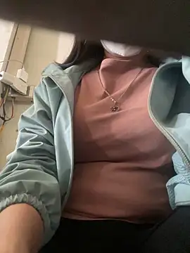 Tuongvy05 online show from 25, 12, 2024