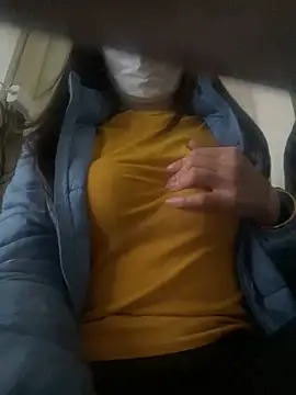 Tuongvy05 online show from 24, 2, 2025