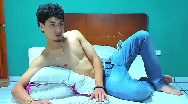 Chandler ken online show from 6, 3, 2025