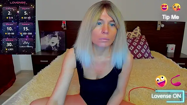 Snapshot of Hanna_Becrett17 chatting on 5, 3, 2025 Hanna Becrett17 online show from 5, 3, 2025