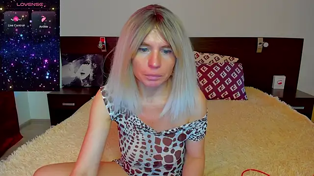 Snapshot of Hanna_Becrett17 chatting on 7, 3, 2025 Hanna Becrett17 online show from 7, 3, 2025