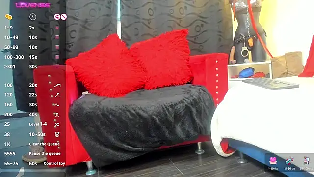 LiaTaylorr online show from 31, 12, 2024