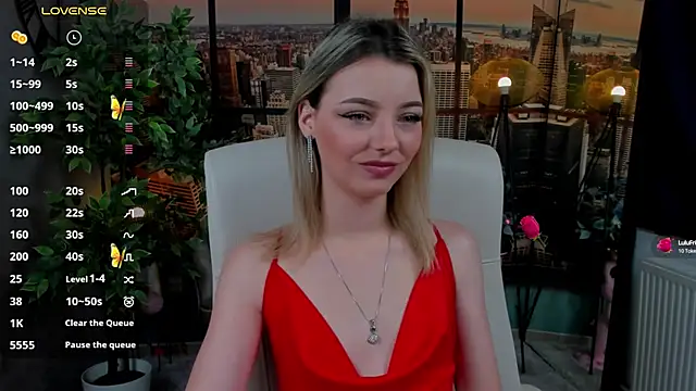 pretty little thing online show from 5, 12, 2024