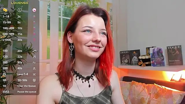 pretty little thing online show from 14, 2, 2025