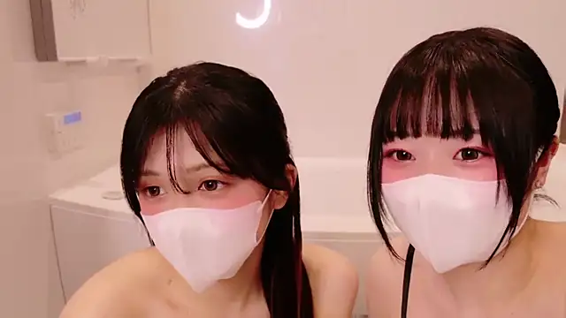 Snapshot of Mia--meow chatting on 28, 12, 2024 Mia--meow online show from 28, 12, 2024