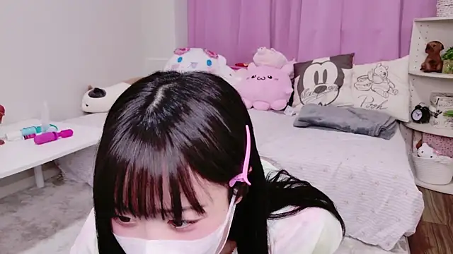 Snapshot of Mia--meow chatting on 12, 3, 2025 Mia--meow online show from 12, 3, 2025