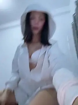 Carlita cute online show from 16, 4, 2026