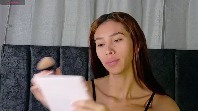 Iamkarlaa doll online show from 6, 10, 2025