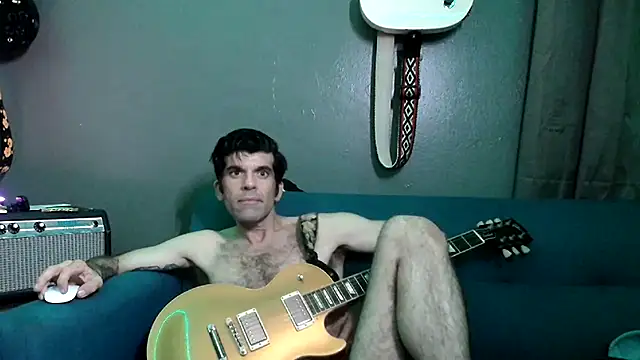 Snapshot of FlannelDong chatting on 13, 11, 2025 FlannelDong online show from 13, 11, 2025