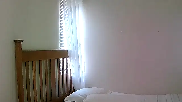 Snapshot of Miahotmilf chatting on 22, 2, 2025 Miahotmilf online show from 22, 2, 2025