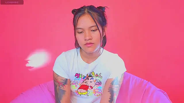 Snapshot of Natsu__ chatting on 13, 12, 2024 Natsu online show from 13, 12, 2024