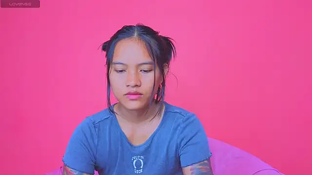 Snapshot of Natsu__ chatting on 14, 12, 2024 Natsu online show from 14, 12, 2024