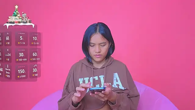 Snapshot of Natsu__ chatting on 3, 1, 2025 Natsu online show from 3, 1, 2025