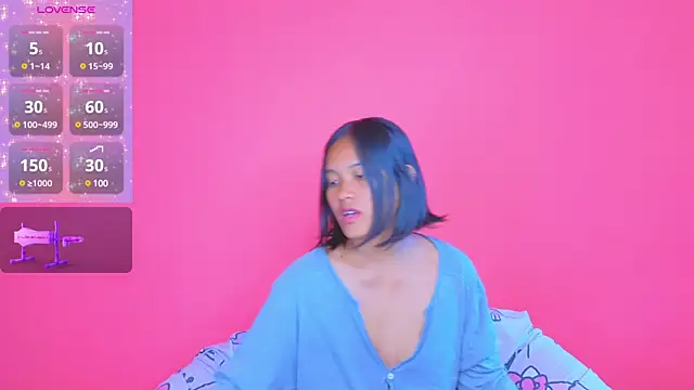 Snapshot of Natsu__ chatting on 15, 1, 2025 Natsu online show from 15, 1, 2025