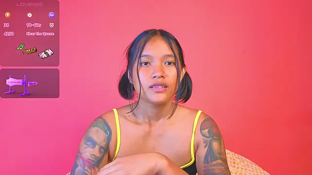 Snapshot of Natsu__ chatting on 13, 2, 2025 Natsu online show from 13, 2, 2025