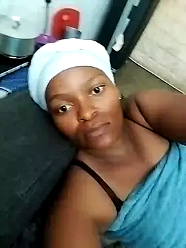 Snapshot of lovelyassbitch chatting on 18, 1, 2025 lovelyassbitch online show from 18, 1, 2025