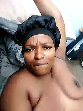 Snapshot of lovelyassbitch chatting on 21, 1, 2025 lovelyassbitch online show from 21, 1, 2025