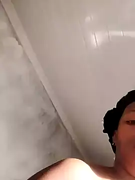 Snapshot of lovelyassbitch chatting on 15, 2, 2025 lovelyassbitch online show from 15, 2, 2025