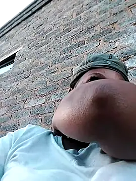 Snapshot of lovelyassbitch chatting on 22, 3, 2025 lovelyassbitch online show from 22, 3, 2025