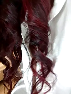 MonicaMoret online show from 22, 3, 2025