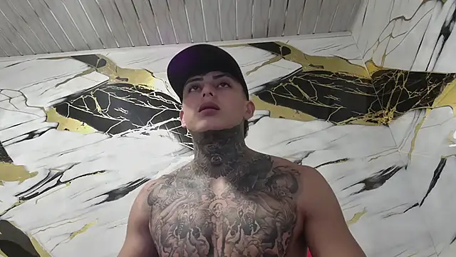 Kevin22 222 online show from 6, 1, 2025