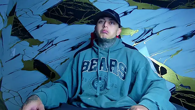 Kevin22 222 online show from 25, 1, 2025