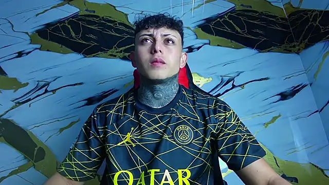 Kevin22 222 online show from 6, 2, 2025