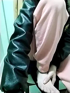 Snapshot of Luxcute286 chatting on 17, 2, 2025 Luxcute286 online show from 17, 2, 2025