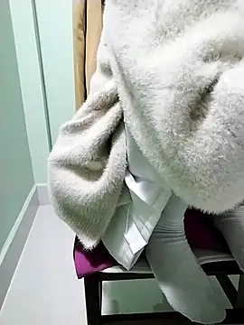 Snapshot of Luxcute286 chatting on 18, 2, 2025 Luxcute286 online show from 18, 2, 2025