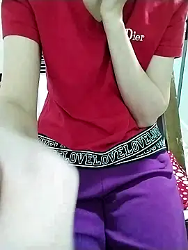 Snapshot of Luxcute286 chatting on 28, 10, 2025 Luxcute286 online show from 28, 10, 2025