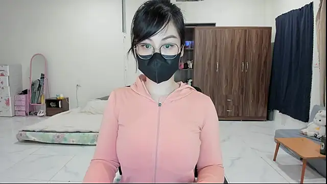 Baby Claraa online show from 18, 2, 2025