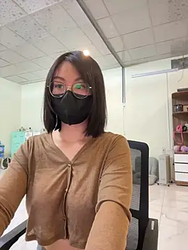 Baby Claraa online show from 1, 3, 2025