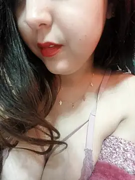 LoNa-daloua online show from 15, 2, 2025