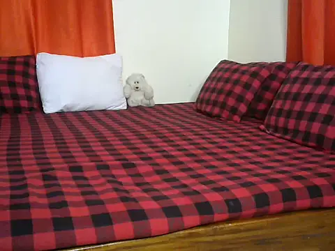 Nanaablack online show from 28, 9, 2025