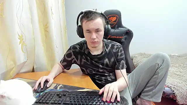 iliaskrislove online show from 8, 11, 2025