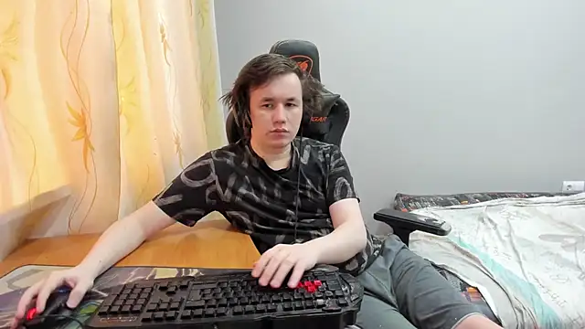 iliaskrislove online show from 18, 4, 2026