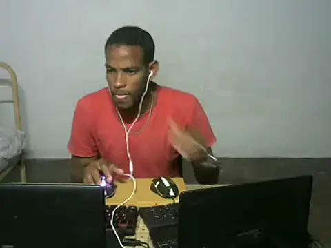 Snapshot of michel_sc chatting on 17, 2, 2026 michel sc online show from 17, 2, 2026