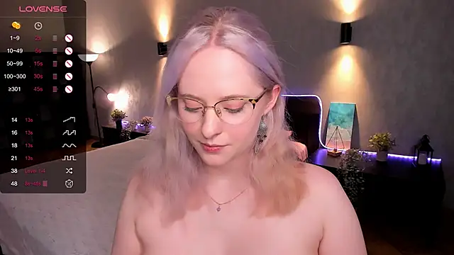 Aemilia  online show from 8, 2, 2025